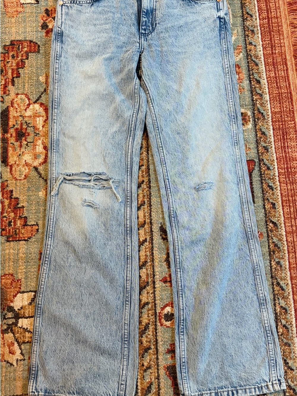 Women’s NWT Wranglers Light Blue Distressed Straight-Leg Jeans